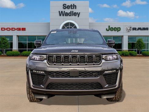 New 2026 Jeep Grand Cherokee Limited image 2
