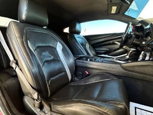 Used 2018 Chevrolet Camaro LT w/ RS Package image 8