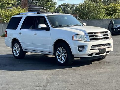 Used 2017 Ford Expedition Limited w/ Equipment Group 301A AWD/4WD image 7