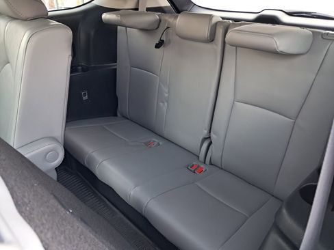 Used 2023 Toyota Highlander Platinum image 13