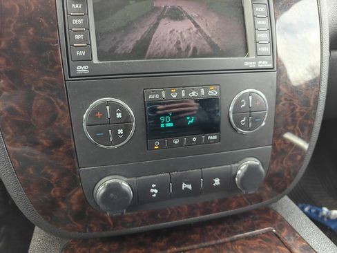 Used 2011 GMC Sierra 2500 Denali w/ Snow Plow Prep Package image 14