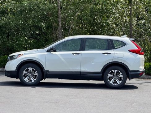 Used 2018 Honda CR-V LX image 3