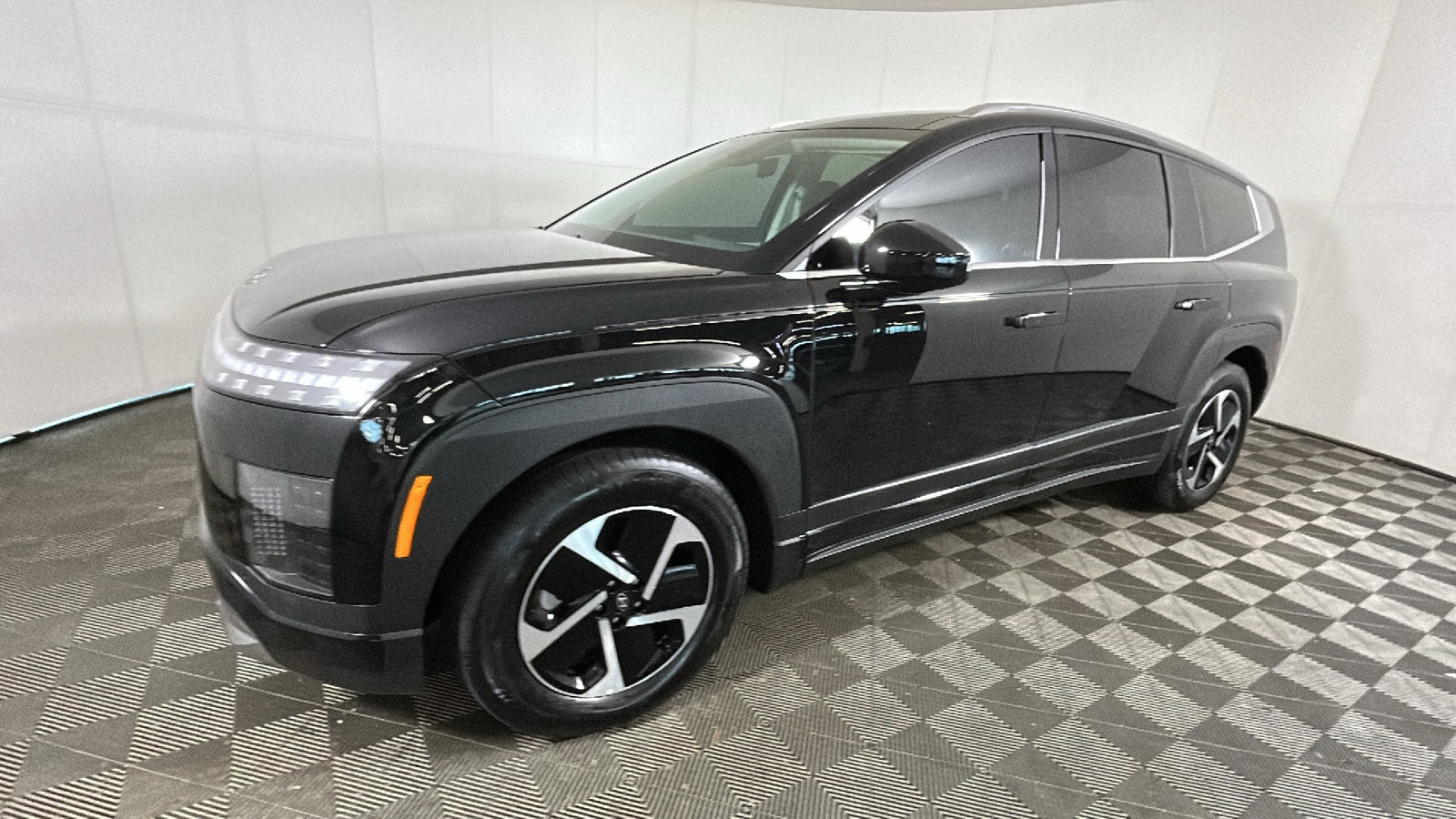 Used 2026 Hyundai Ioniq 9 SE AWD/4WD image 8