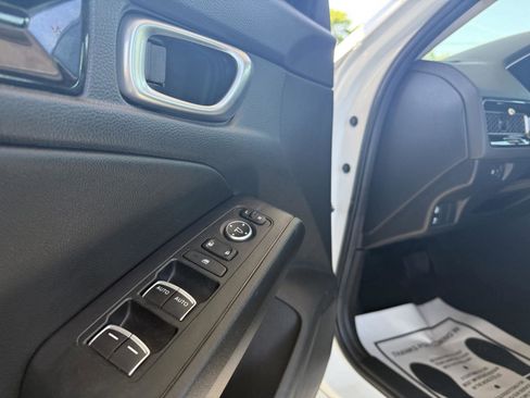 Used 2023 Honda Civic EX-L image 14