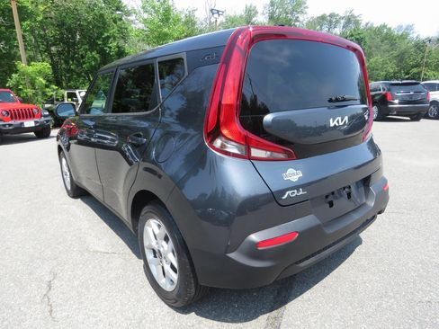 Used 2022 Kia Soul LX w/ Technology Package image 8