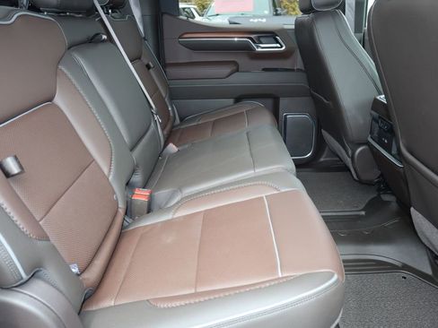 Used 2024 GMC Sierra 1500 Denali w/ Technology Package AWD/4WD image 37