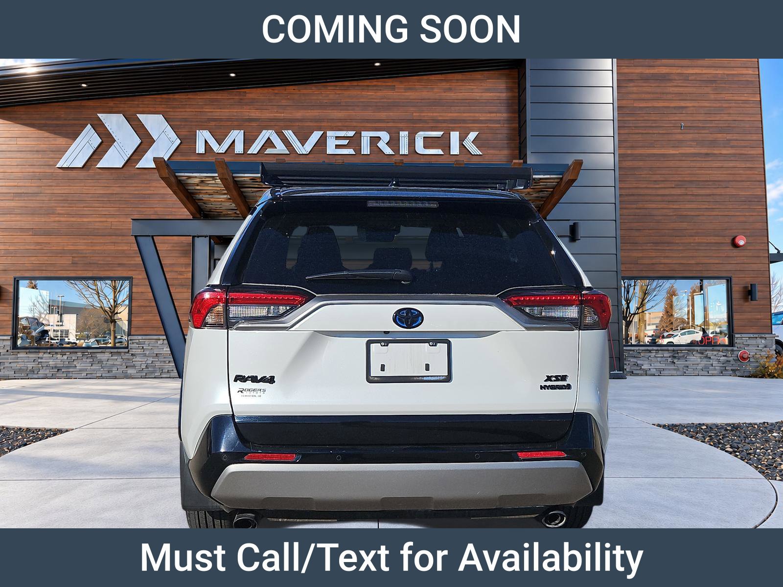 Used 2024 Toyota RAV4 XSE w/ Advanced Technology Package AWD/4WD image 4