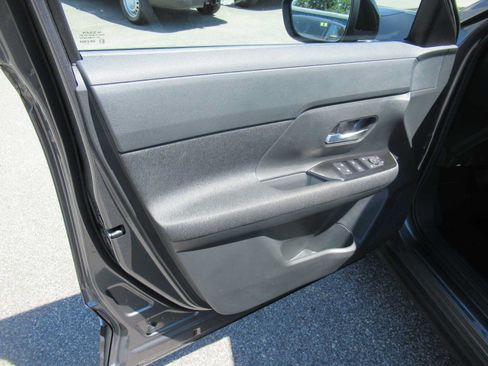 Used 2026 Nissan Kicks SV w/ Cold Weather Package AWD/4WD image 14