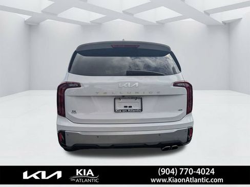 Used 2024 Kia Telluride S AWD/4WD image 4