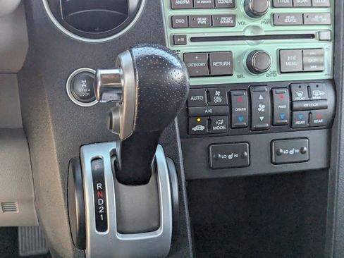 Used 2010 Honda Pilot EX-L image 25