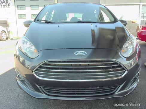 Used 2019 Ford Fiesta SE w/ Equipment Group 201A image 2