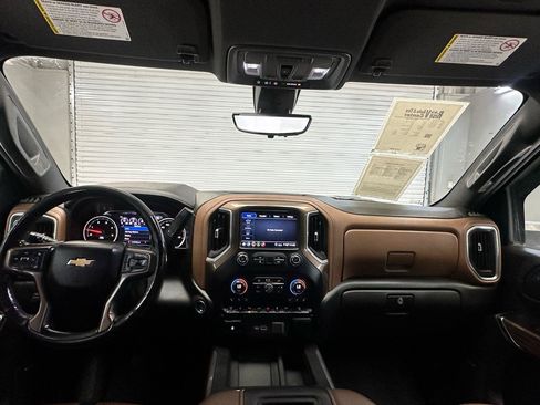 Used 2020 Chevrolet Silverado 2500 High Country w/ Z71 Off-Road Package AWD/4WD image 22