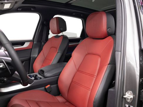 New 2026 Porsche Cayenne S AWD/4WD image 5