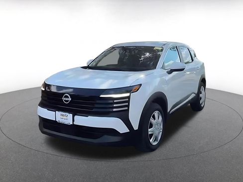 Used 2025 Nissan Kicks SV FWD image 6
