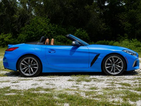 Used 2020 BMW Z4 M40i w/ Executive Package RWD image 8