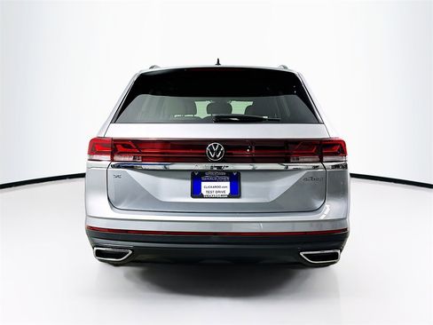 New 2026 Volkswagen Atlas SE image 7