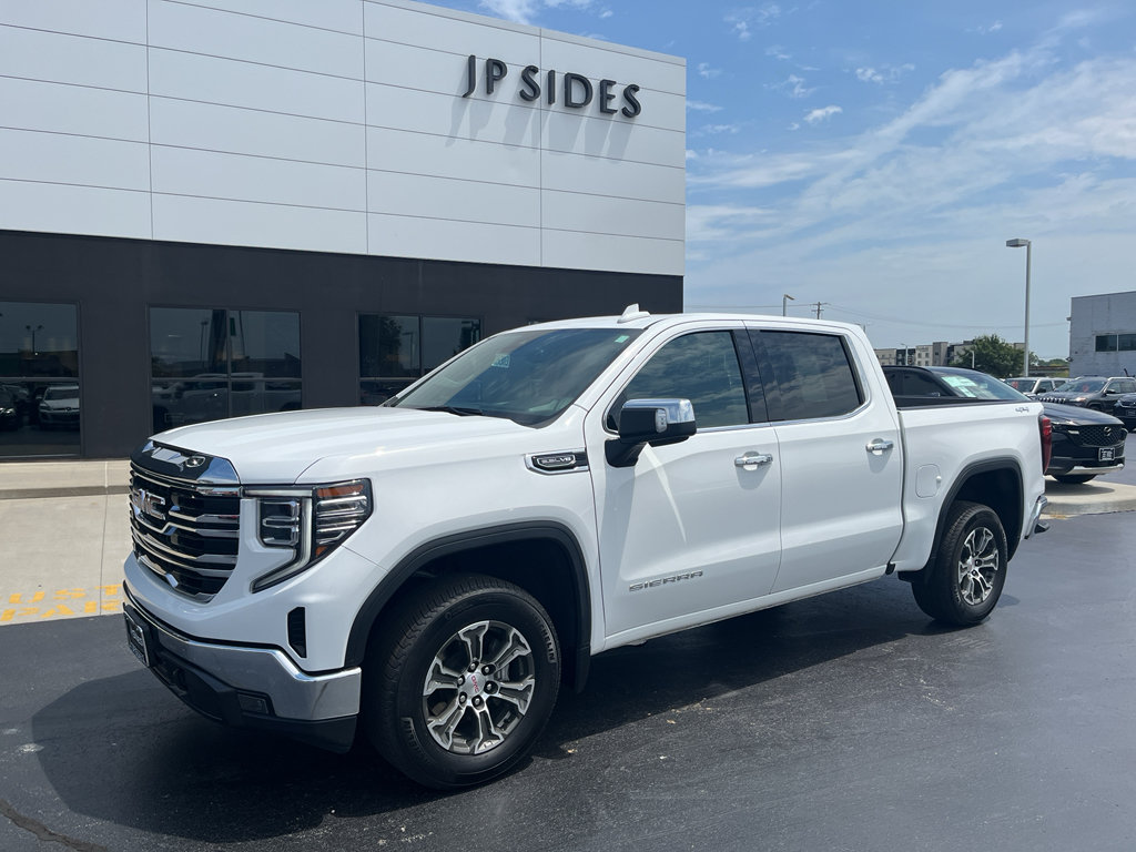 Used 2026 GMC Sierra 1500 SLT AWD/4WD image 1