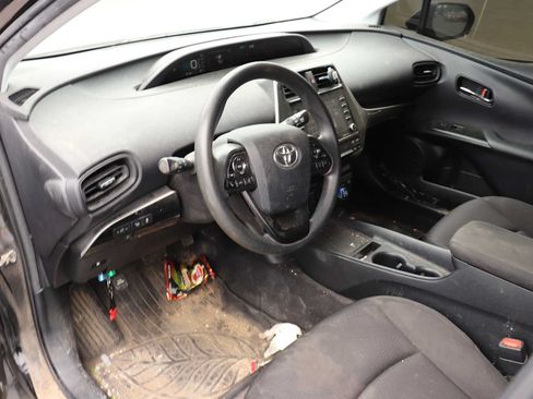 Used 2021 Toyota Prius LE AWD/4WD image 10