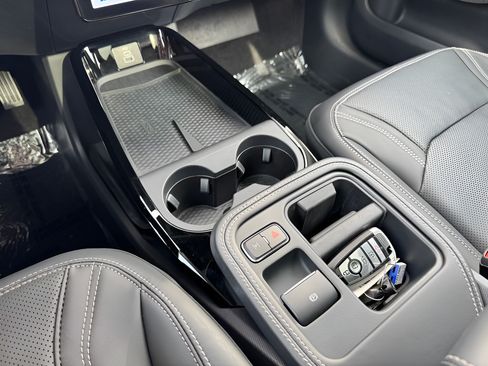 Used 2025 Ford Mustang Mach-E Premium RWD image 39