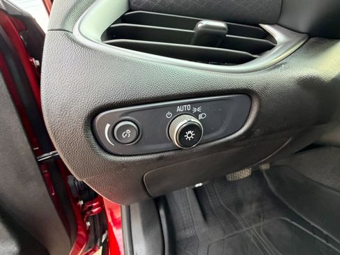 Used 2025 Chevrolet Malibu RS w/ LPO, Floor Liner Package FWD image 11