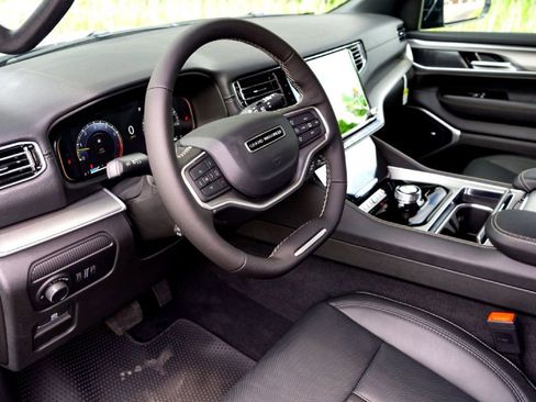 New 2026 Jeep Grand Wagoneer L 2WD image 6