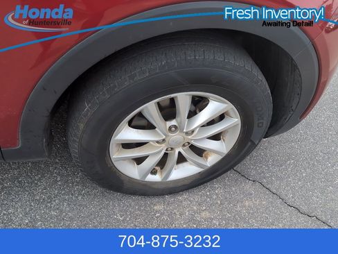 Used 2017 Kia Sorento LX w/ LX Convenience Package image 9