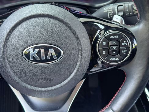 Used 2020 Kia Soul GT-Line Turbo FWD image 21