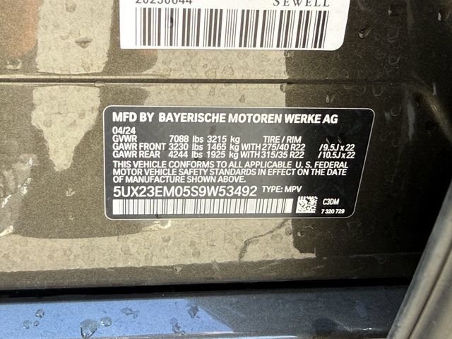 Used 2025 BMW X7 xDrive40i w/ M Sport Package AWD/4WD image 35