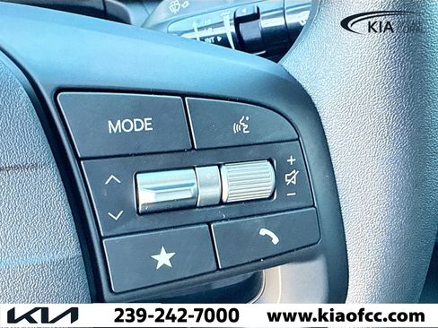 New 2025 Kia K4 LXS image 34