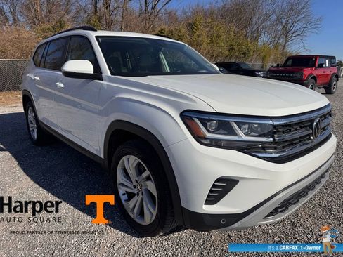 Used 2023 Volkswagen Atlas SE w/ Panoramic Sunroof Package image 7