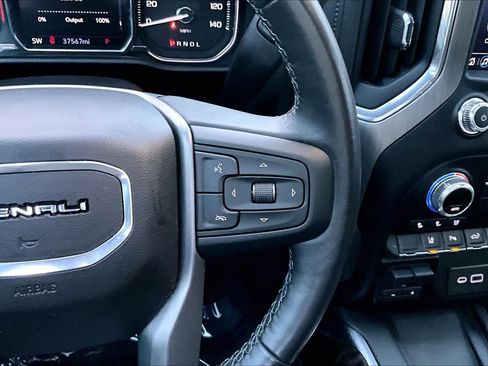 Used 2022 GMC Sierra 2500 Denali w/ Denali Ultimate Package image 25