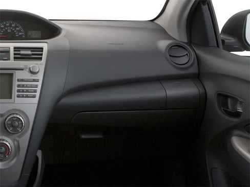 Used 2010 Toyota Yaris Sedan FWD image 18