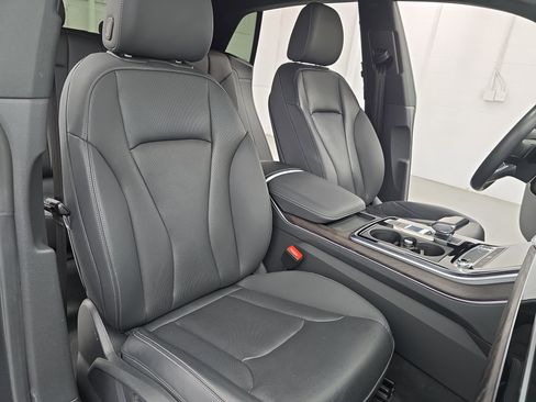 Used 2021 Audi Q8 Premium Plus image 19