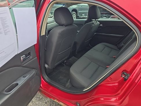 Used 2011 Ford Fusion SE w/ 202A Rapid Spec Order Code FWD image 19