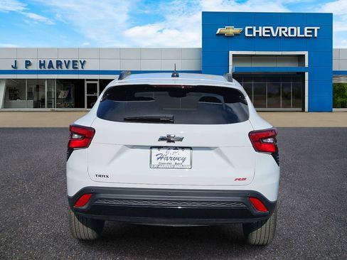 Used 2025 Chevrolet Trax RS w/ Driver Confidence Package image 5