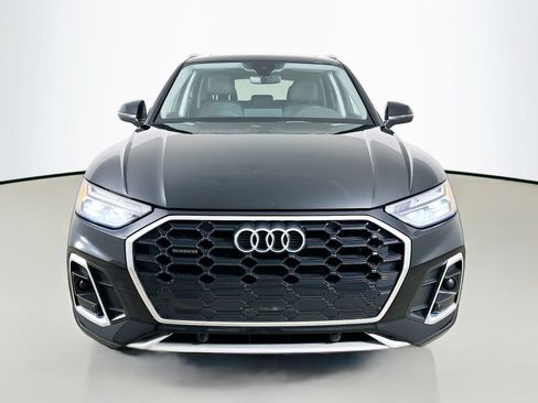 Used 2023 Audi Q5 2.0T Premium w/ Convenience Package AWD/4WD image 2