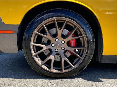 Used 2010 Dodge Challenger SRT8 w/ SRT Option Group II RWD image 12
