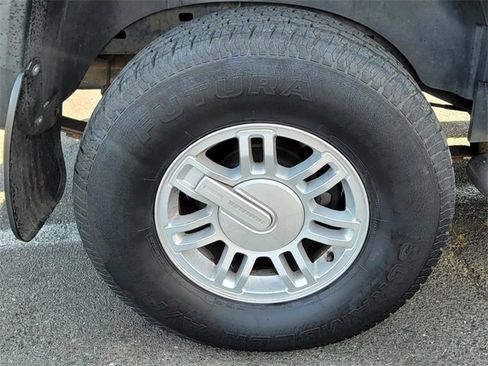 Used 2008 HUMMER H3 Luxury image 8