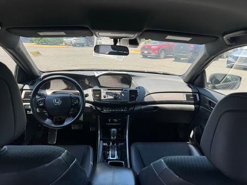 Used 2016 Honda Accord Sport image 13