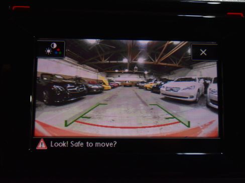 Used 2019 Volkswagen Beetle 2.0T S image 25