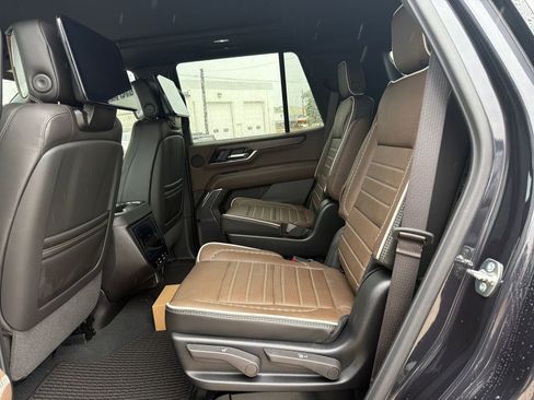 New 2026 GMC Yukon Denali Ultimate AWD/4WD image 46