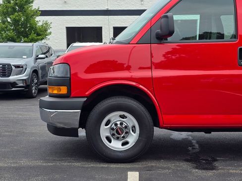 New 2026 GMC Savana 3500 LT w/ LT Preferred Equipment Group RWD image 29