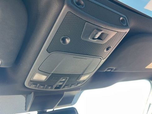 Used 2018 Ford F150 Lariat w/ Equipment Group 502A Luxury image 17