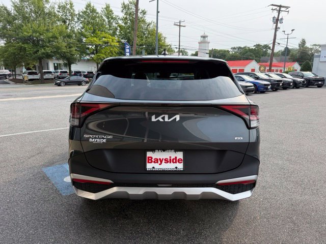 Used 2024 Kia Sportage LX AWD/4WD image 10