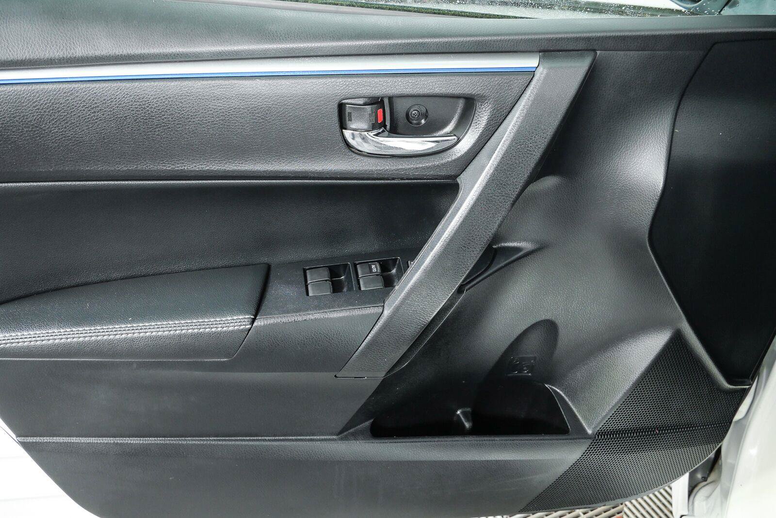 Used 2014 Toyota Corolla S FWD image 6