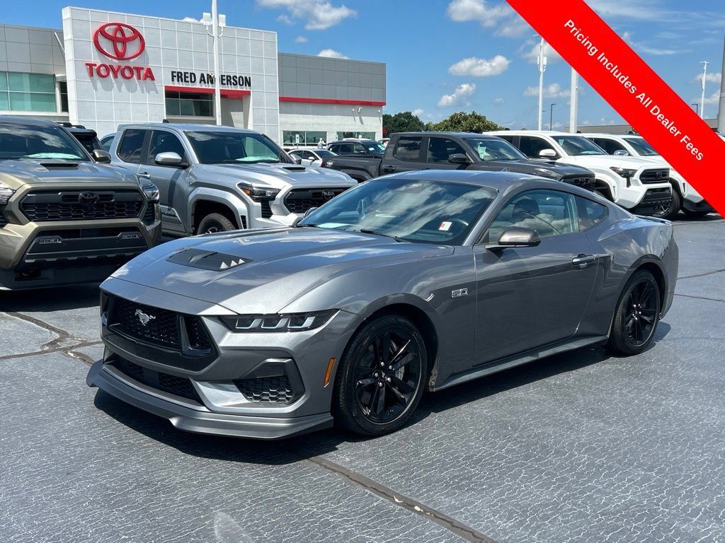 Used 2024 Ford Mustang GT RWD image 1