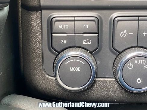 Used 2025 Chevrolet Tahoe LT AWD/4WD image 25