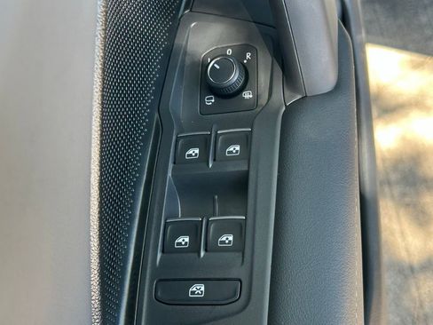 New 2026 Volkswagen Tiguan SEL R-Line AWD/4WD image 18
