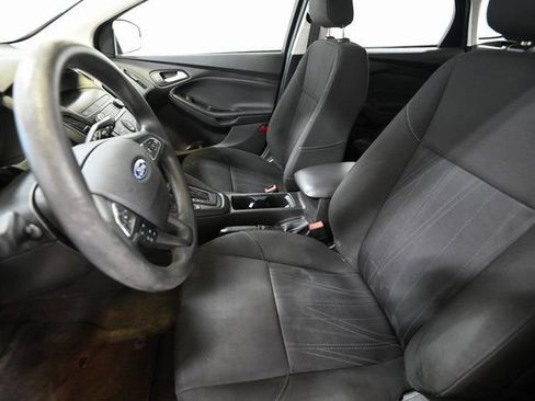 Used 2018 Ford Focus SE image 6