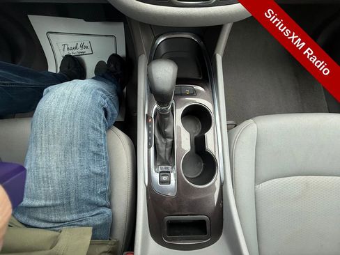 Used 2022 Chevrolet Malibu LT image 24